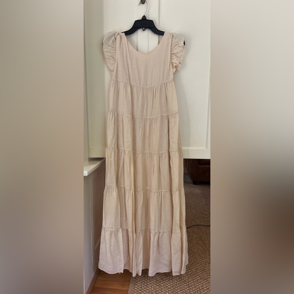 Brand is La Ven. Size small